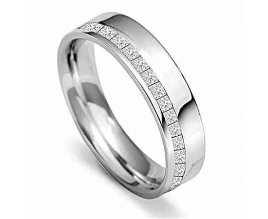 0.50ct VS/EF 5mm Offset Princess Diamond 60% Wedding Ring